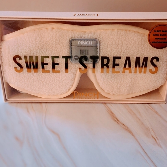 Skin Gym Self-Care Bundle – Relax, Rejuvenate, and Glow - Picture 6 of 10